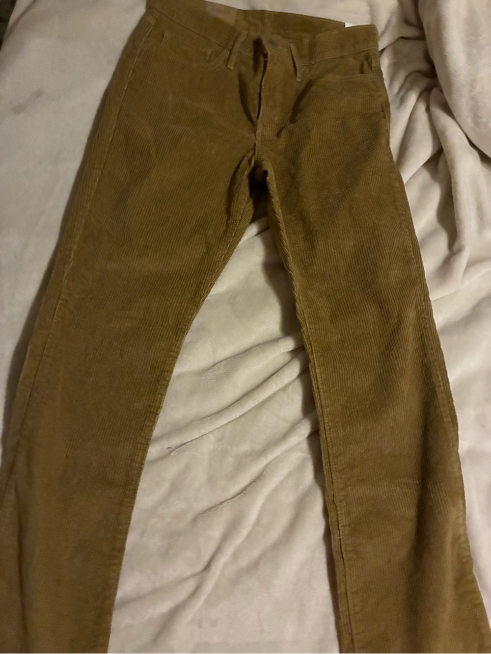 NWT Women’s Levi’s 314 Shaping Straight Corduroy Tan Pants Jeans Mid Rise 31x30